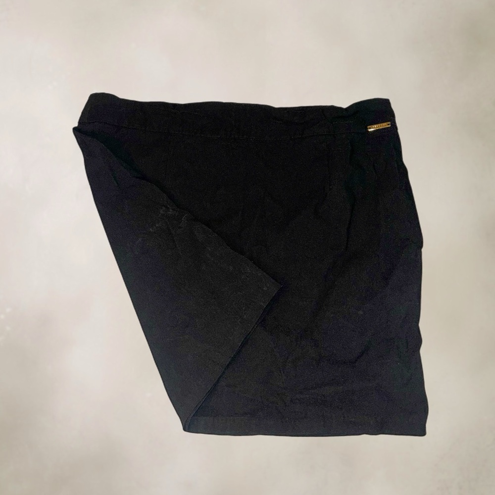 Rekucci Casual Skirt
Elegant Black Women's Skirt